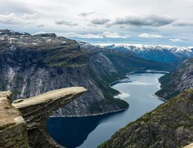 Norwegische Märchen Trolltunga